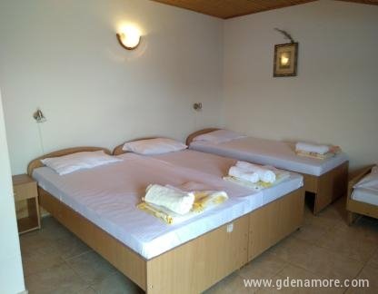 Accommodation Vujović Herceg Novi, , private accommodation in city Herceg Novi, Montenegro - Soba br.8